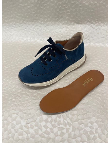 Sneakers Donna Allacciata in Camoscio Blu Traforato – Plantare Estraibile – Bettin Calzature