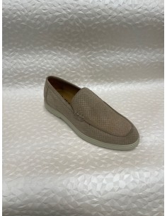 Mocassino Uomo in Camoscio Beige Laserato – Fondo Gomma – Bettin Calzature